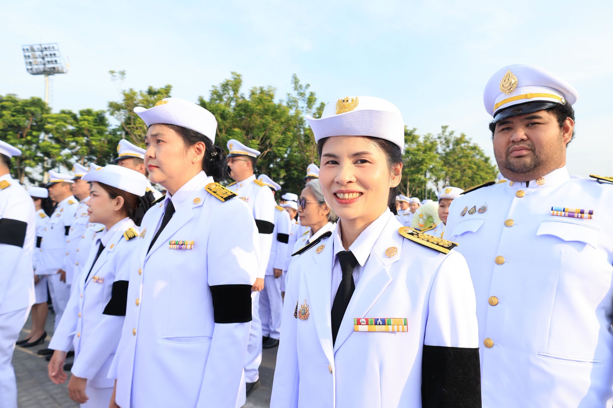 title - ส.ป.ก. ร่วมวางพวงมาลาถวายบังคมพระบรมราชานุสาวรีย์พระบาทสมเด็จพระบรมชนกาธิเบศร มหาภูมิพลอดุลยเดชมหาราช บรมนาถบพิตร เนื่องใน 